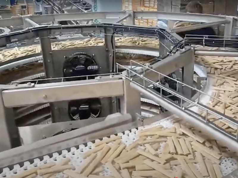 Спіральний кулер для екструдованих паличок з начинкою 